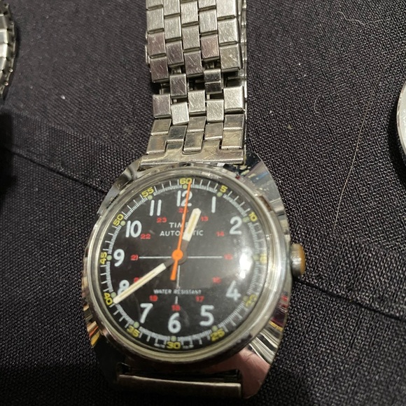 Vintage 1977 Timex Viscount Military Field Watch Automatic  RARE MODEL - Picture 5 of 5